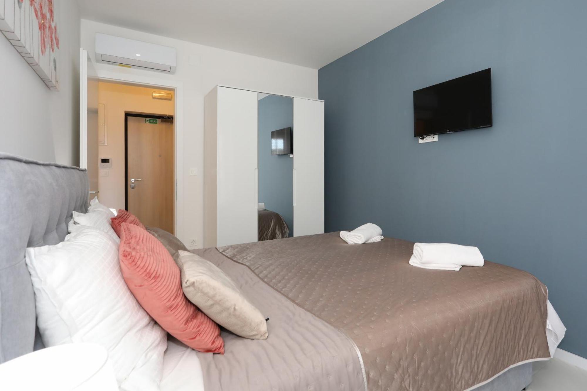 Apartment Relex With Pool & Jacuzzi Privlaka  Eksteriør bilde