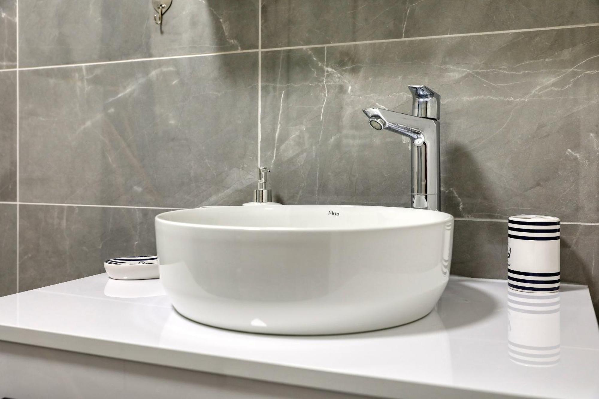 Apartment Relex With Pool & Jacuzzi Privlaka  Eksteriør bilde