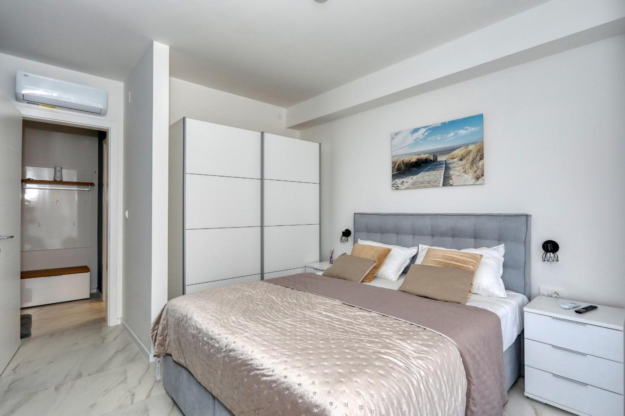Apartment Relex With Pool & Jacuzzi Privlaka  Eksteriør bilde