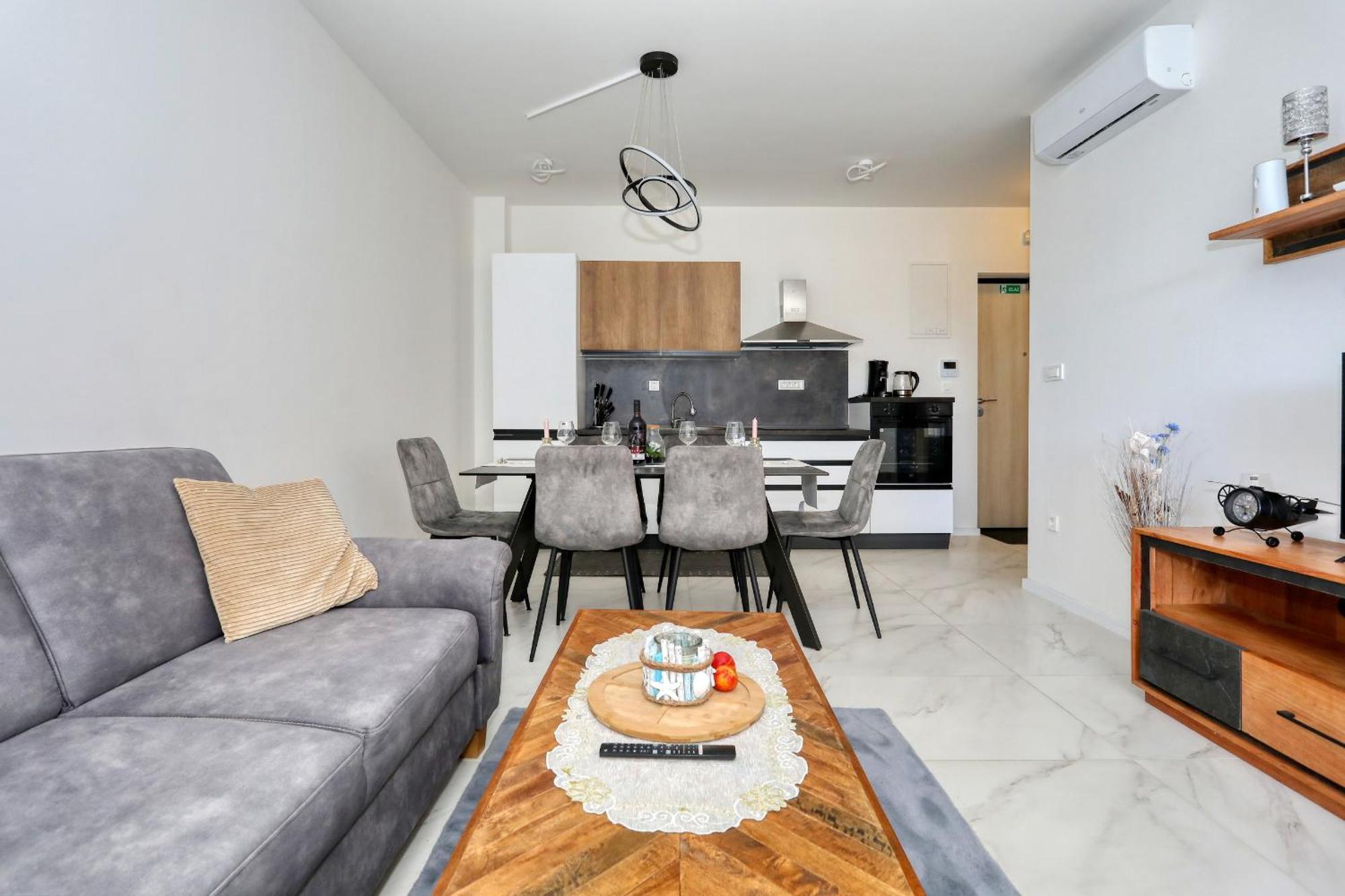 Apartment Relex With Pool & Jacuzzi Privlaka  Eksteriør bilde