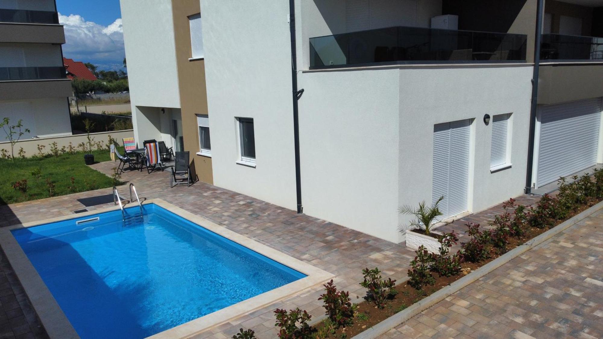 Apartment Relex With Pool & Jacuzzi Privlaka  Eksteriør bilde